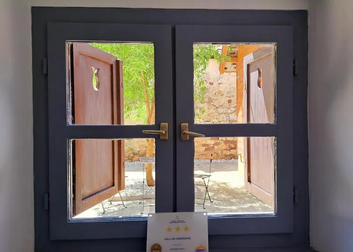 Kali-lak Vendeghaz * Köveskál