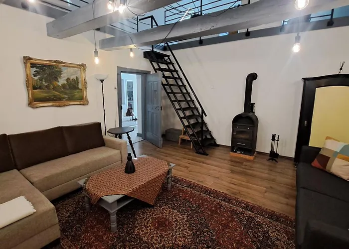 Kali-lak Vendeghaz * Köveskál